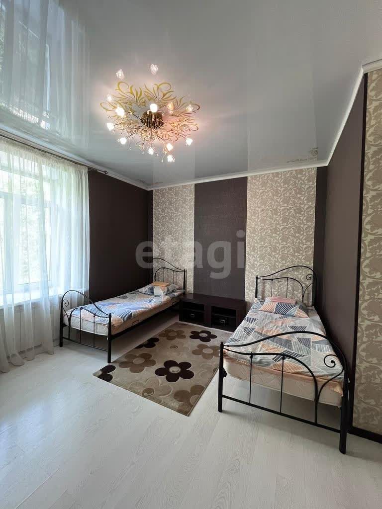 Продажа 2-комнатной квартиры, Комсомольск-на-Амуре, Аллея Труда,  38