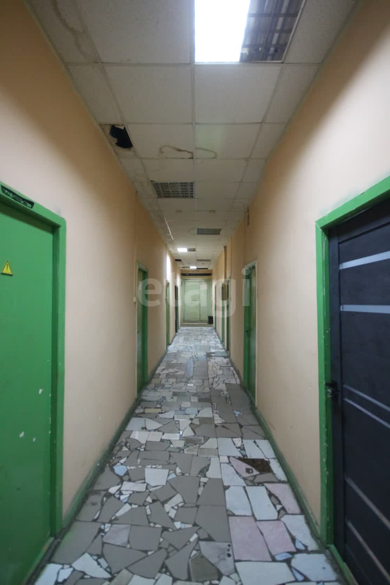 Аренда коммерческой недвижимости, 780м <sup>2</sup>, Новый Уренгой, Ямало-Ненецкий АО,  Новый Уренгой