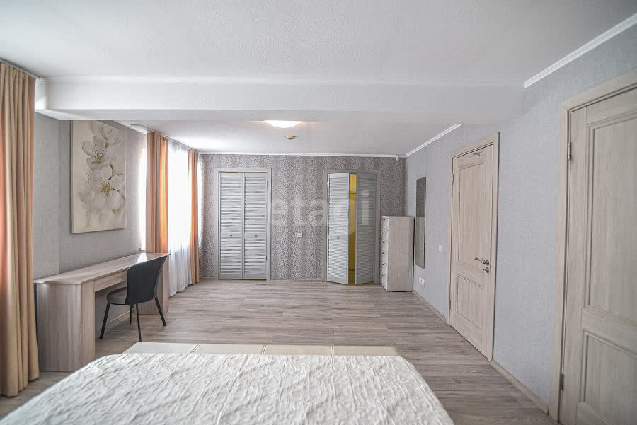 Аренда 4-комнатной квартиры, Южно-Сахалинск, Сахалинская область,  Южно-Сахалинск