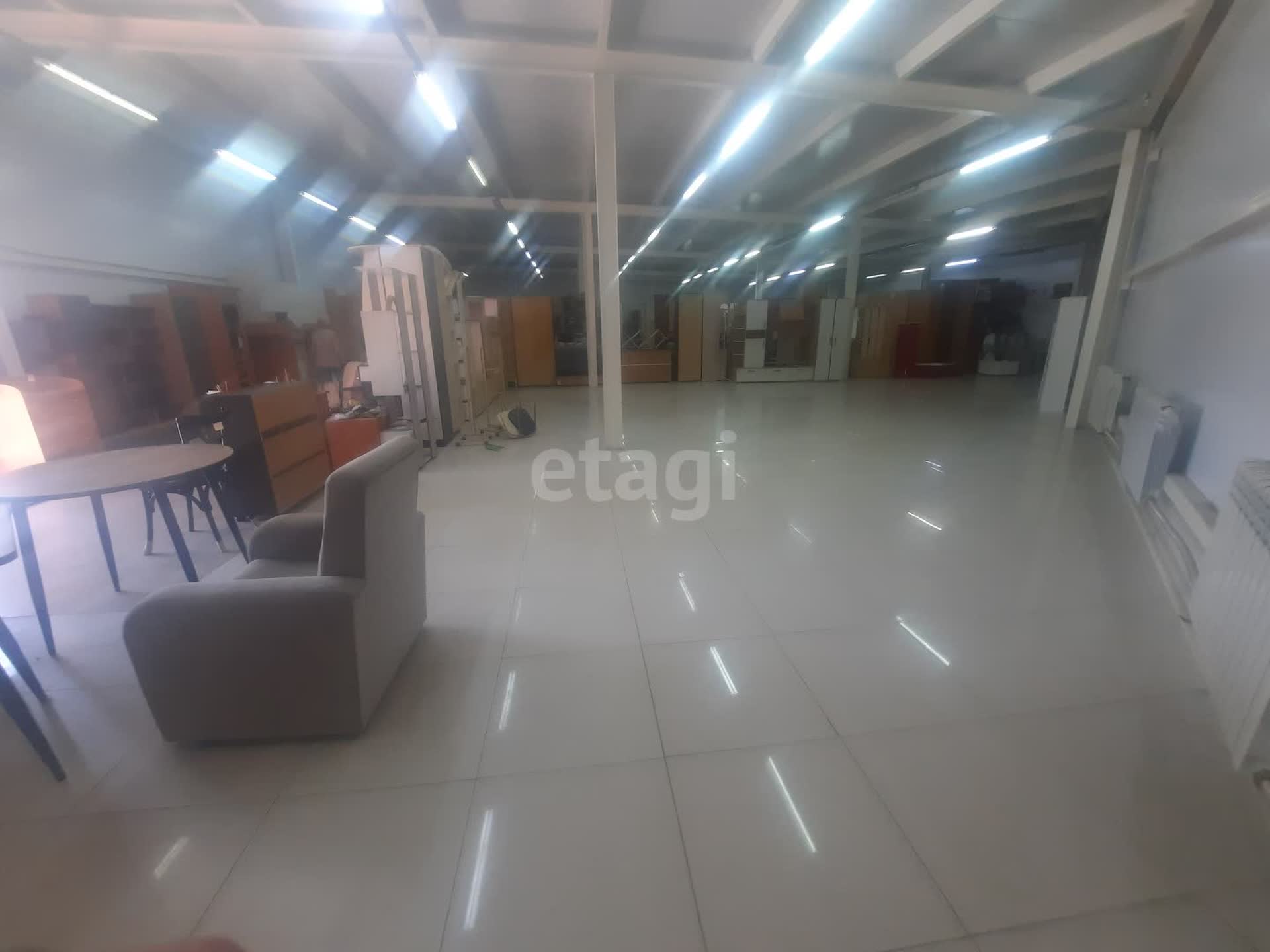 Аренда коммерческой недвижимости, 400м <sup>2</sup>, Южно-Сахалинск, Сахалинская область,  Южно-Сахалинск