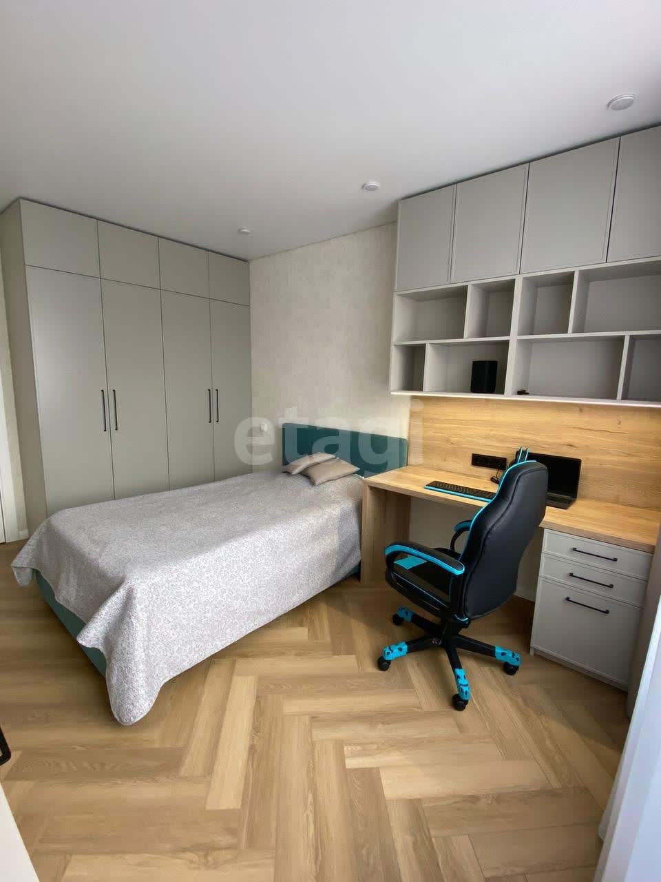 Продажа 3-комнатной квартиры, Южно-Сахалинск, Сахалинская область,  Южно-Сахалинск