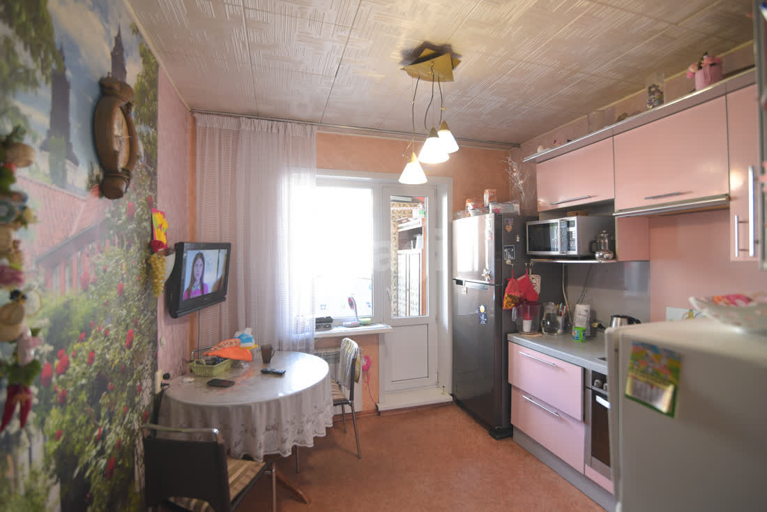 Продажа 3-комнатной квартиры, Южно-Сахалинск, Сахалинская область,  Южно-Сахалинск