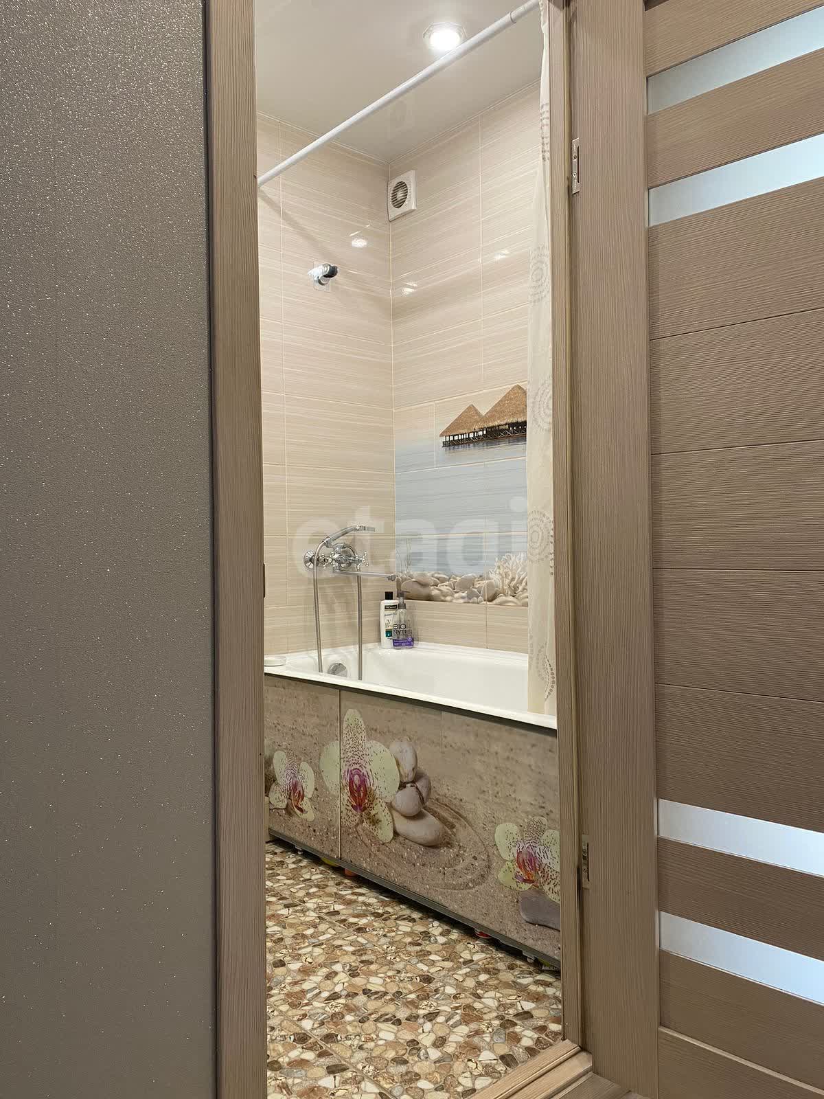 Продажа 2-комнатной квартиры, Южно-Сахалинск, Сахалинская область,  Южно-Сахалинск