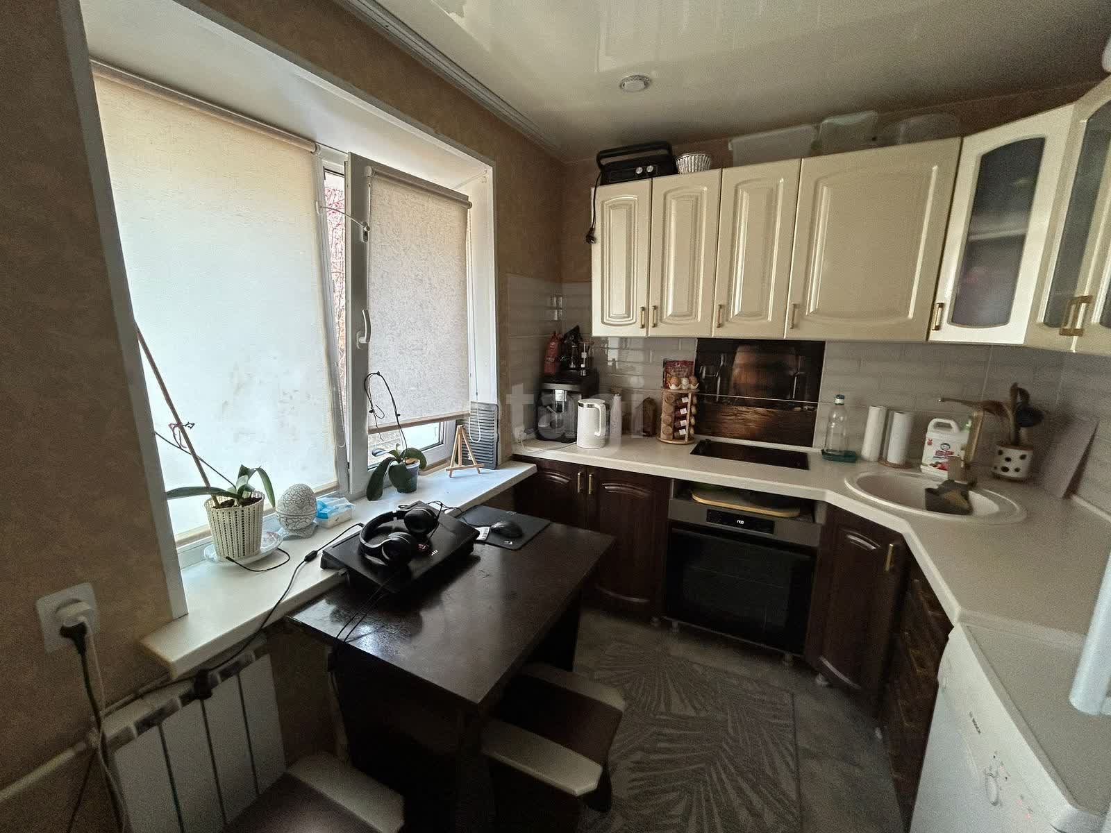 Продажа 2-комнатной квартиры, Южно-Сахалинск, Сахалинская область,  Южно-Сахалинск