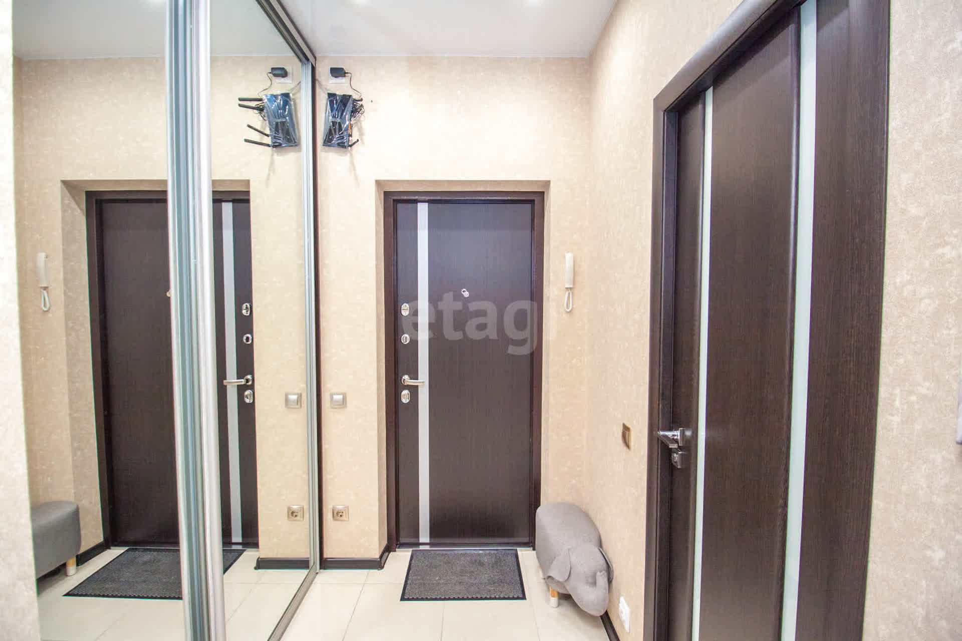 Продажа 2-комнатной квартиры, Южно-Сахалинск, Сахалинская область,  Южно-Сахалинск