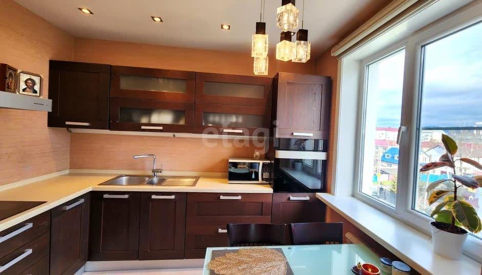 Продажа 3-комнатной квартиры, Южно-Сахалинск, Сахалинская область,  Южно-Сахалинск