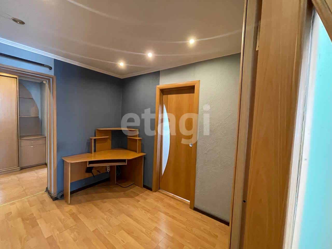 Продажа 4-комнатной квартиры, Улан-Удэ, Республика Бурятия,  Улан-Удэ