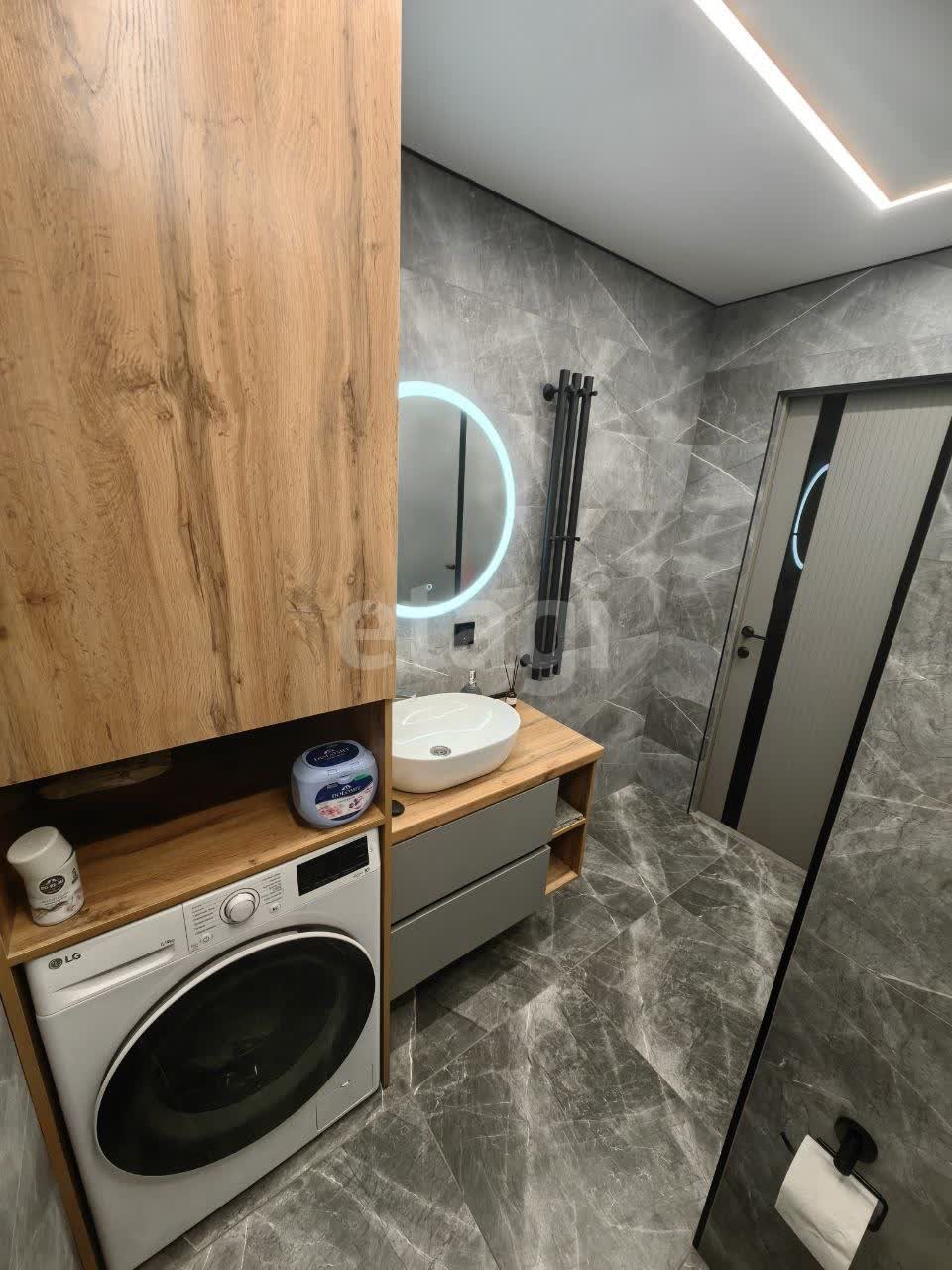 Продажа 2-комнатной квартиры, Южно-Сахалинск, Сахалинская область,  Южно-Сахалинск