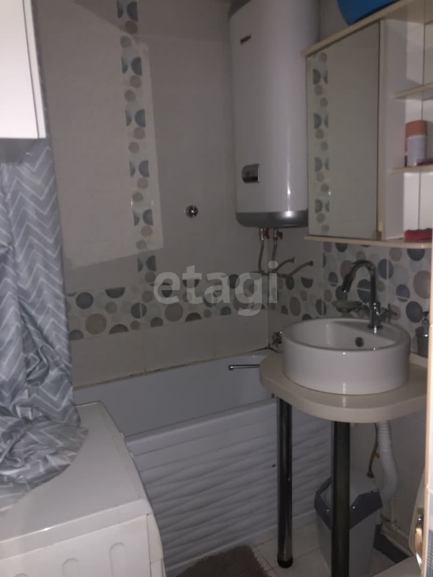 Продажа 2-комнатной квартиры, Южно-Сахалинск, Сахалинская область,  Южно-Сахалинск