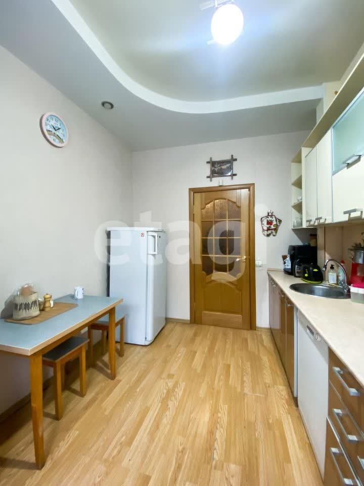 Продажа 3-комнатной квартиры, Улан-Удэ, Республика Бурятия,  Улан-Удэ