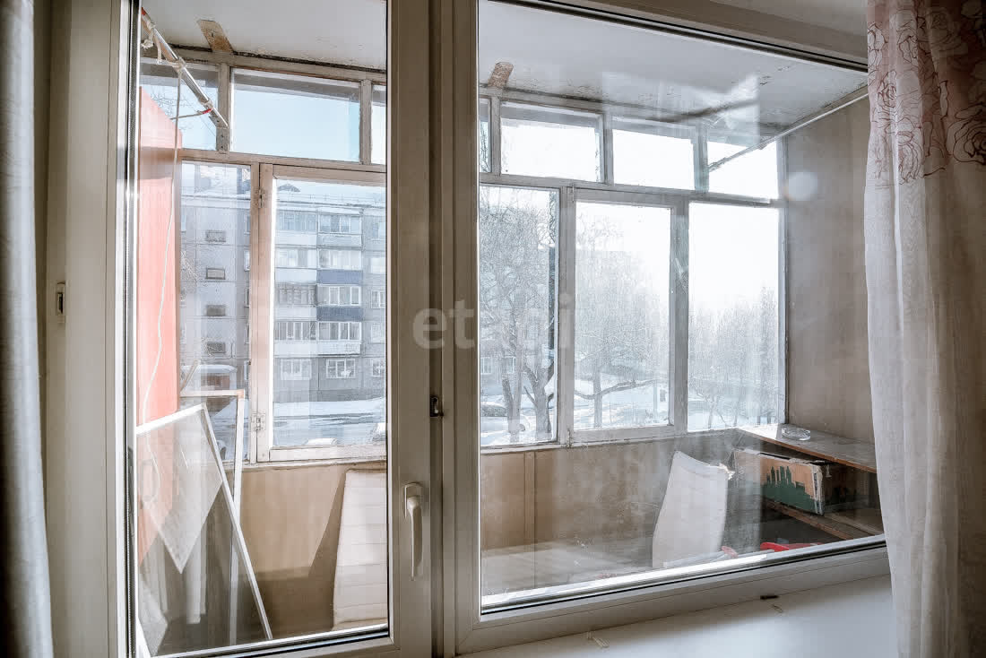 Продажа 2-комнатной квартиры, Южно-Сахалинск, Сахалинская область,  Южно-Сахалинск