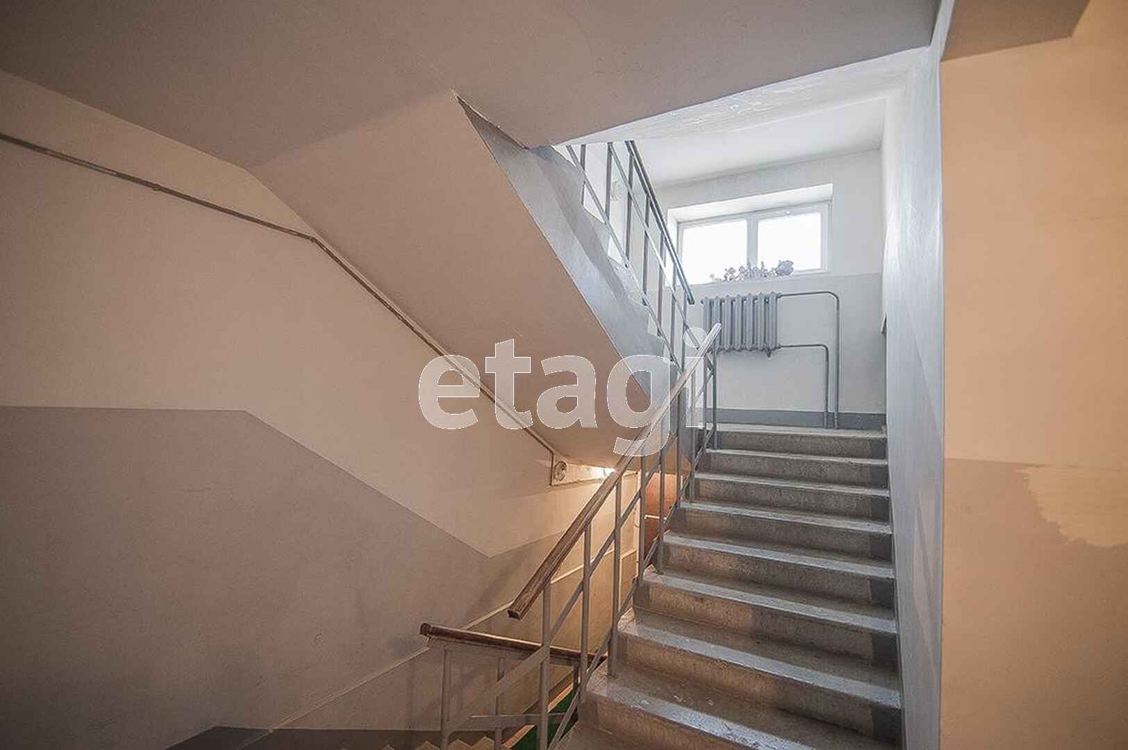 Продажа 2-комнатной квартиры, Южно-Сахалинск, Сахалинская область,  Южно-Сахалинск