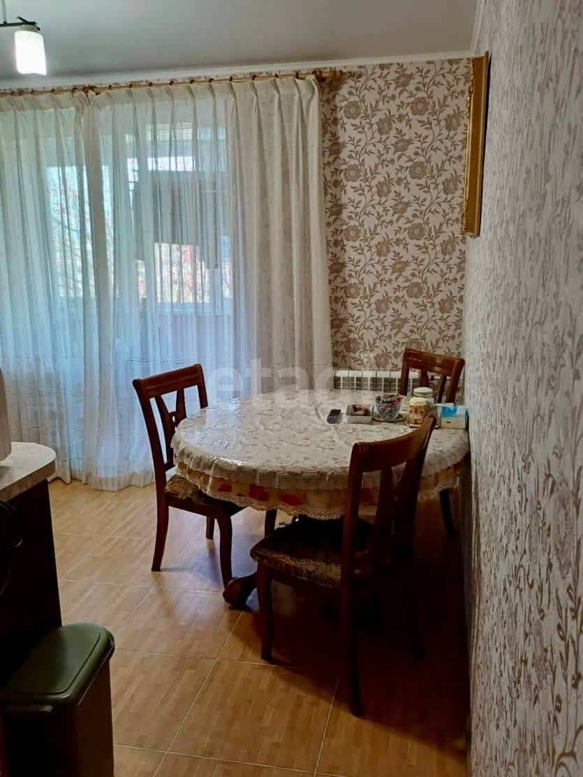 Продажа 3-комнатной квартиры, Южно-Сахалинск, Сахалинская область,  Южно-Сахалинск