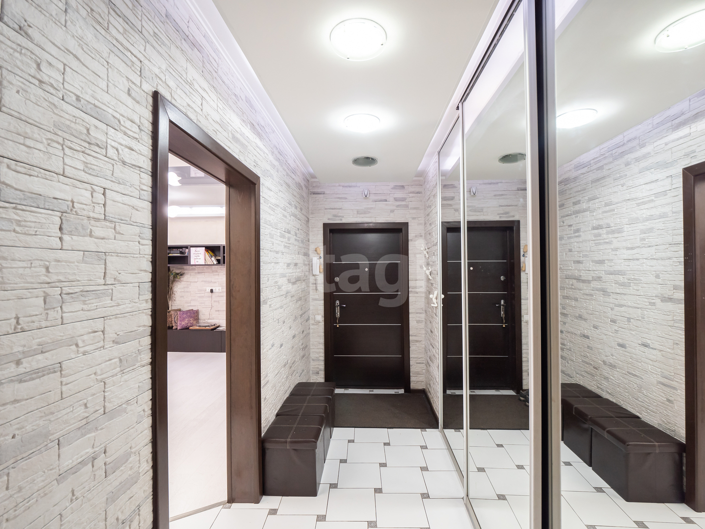 Продажа 4-комнатной квартиры, Улан-Удэ, Республика Бурятия,  Улан-Удэ