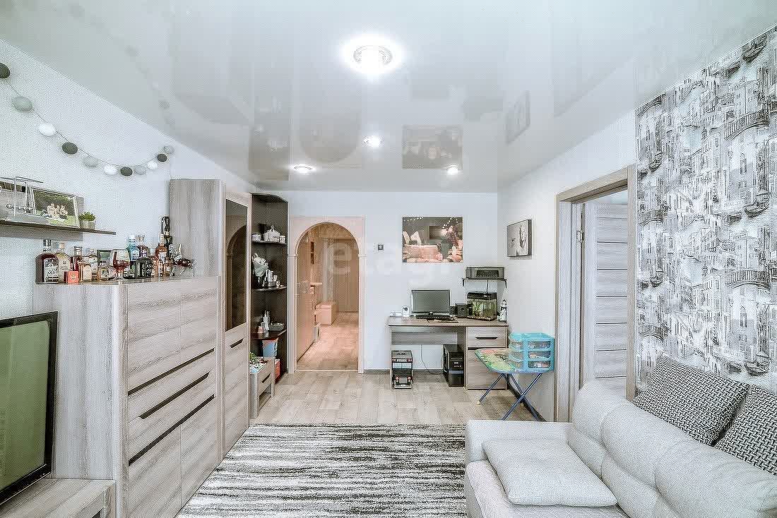 Продажа 3-комнатной квартиры, Южно-Сахалинск, Сахалинская область,  Южно-Сахалинск