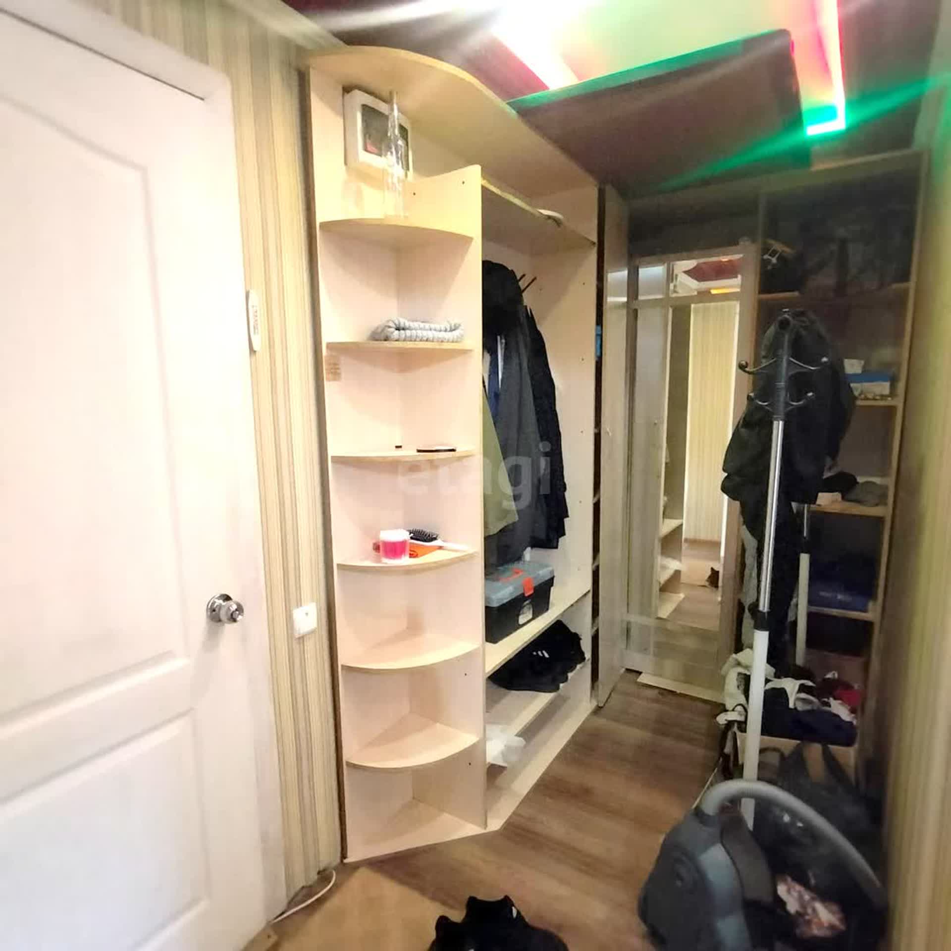 Продажа 1-комнатной квартиры, Южно-Сахалинск, Сахалинская область,  Южно-Сахалинск