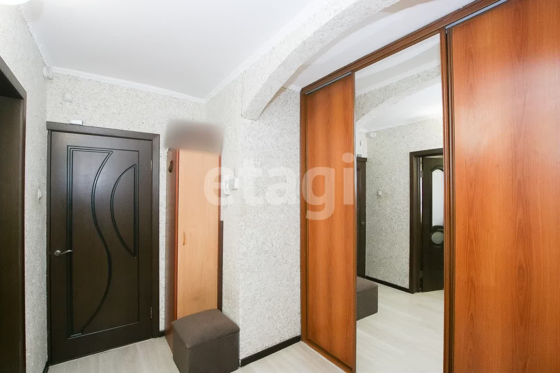 Продажа 3-комнатной квартиры, Улан-Удэ, Республика Бурятия,  Улан-Удэ