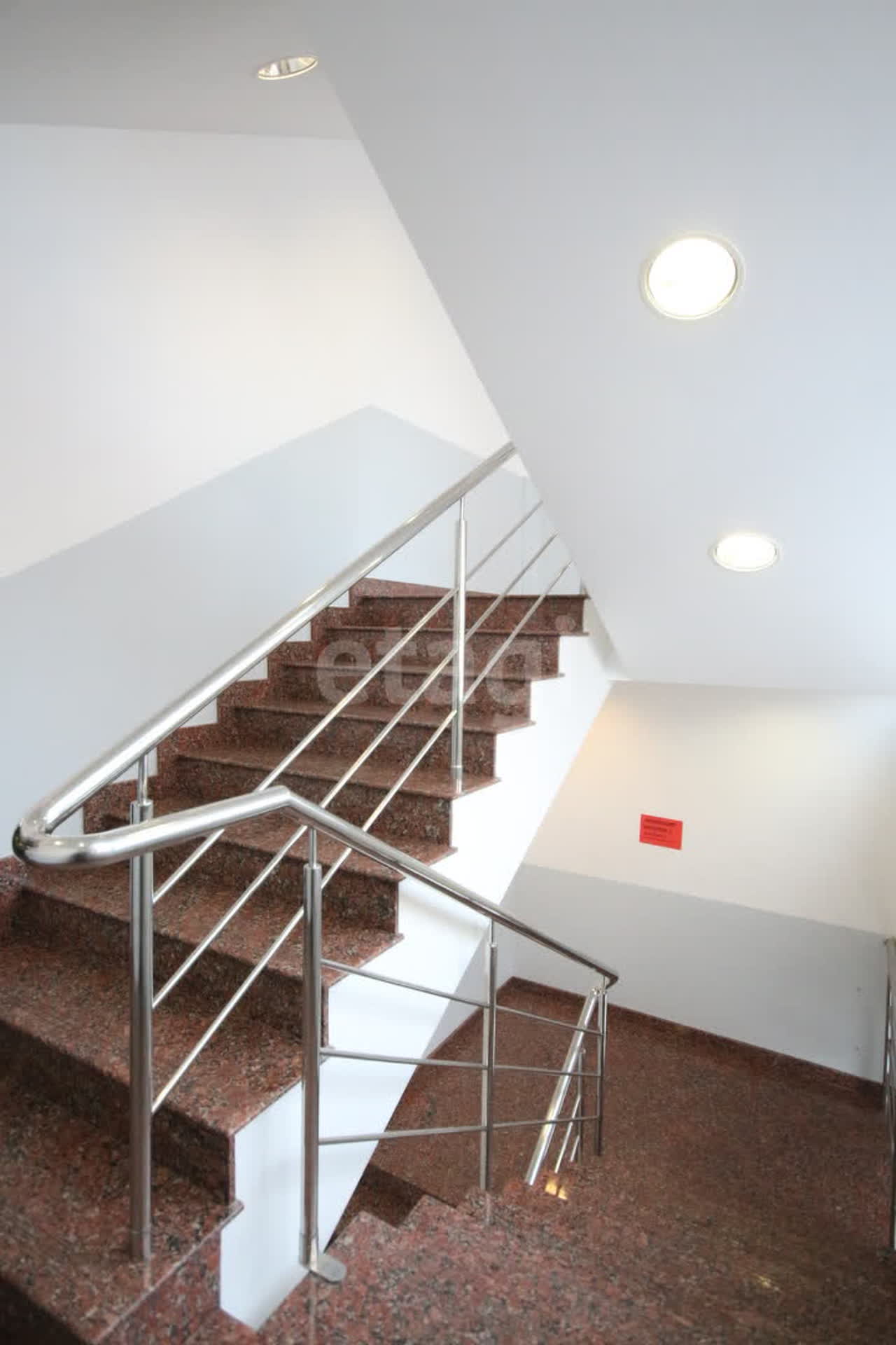 Аренда коммерческой недвижимости, 39м <sup>2</sup>, Новый Уренгой, Ямало-Ненецкий АО,  Новый Уренгой