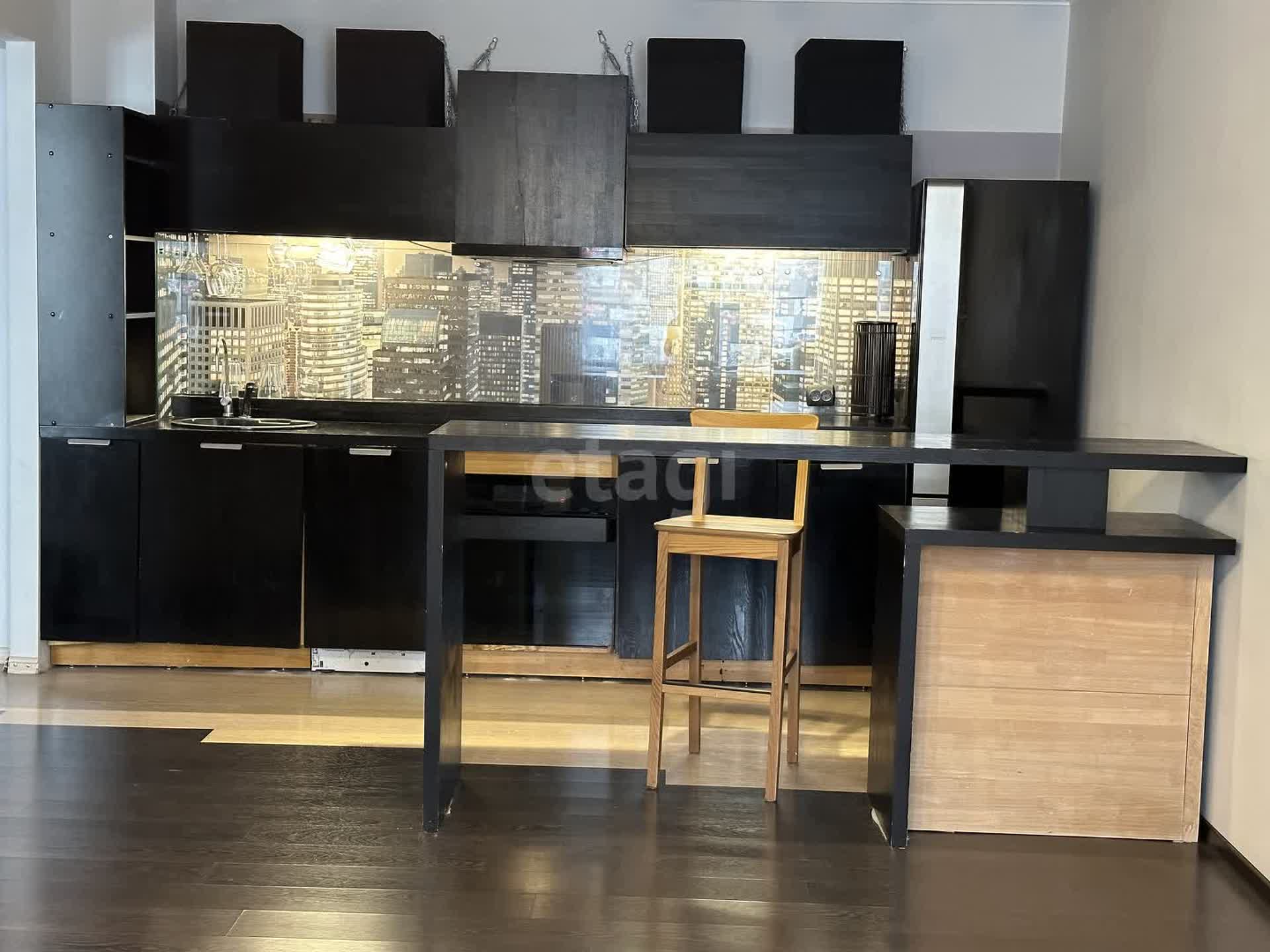 Продажа 2-комнатной квартиры, Южно-Сахалинск, Сахалинская область,  Южно-Сахалинск