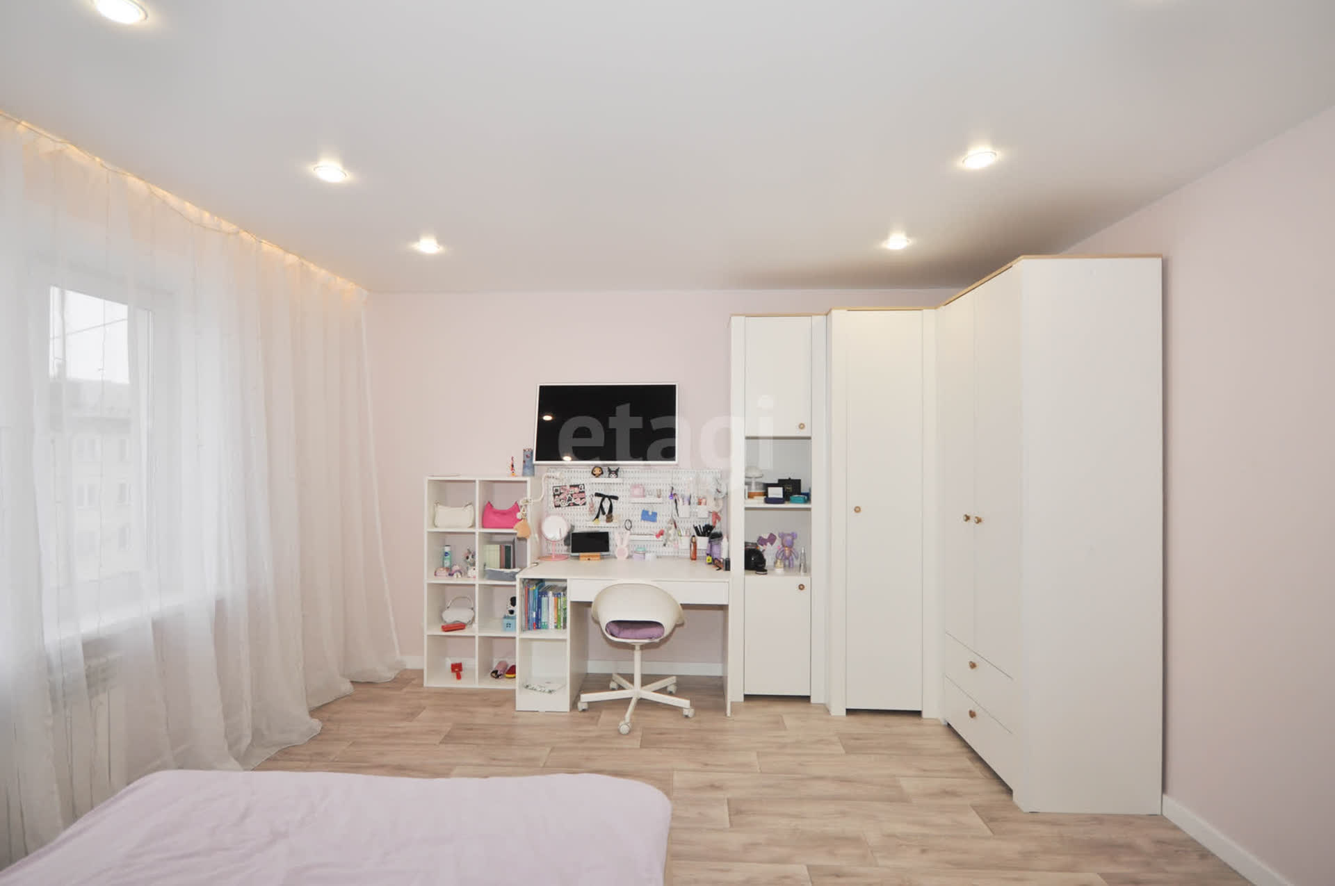 Продажа 3-комнатной квартиры, Южно-Сахалинск, Сахалинская область,  Южно-Сахалинск