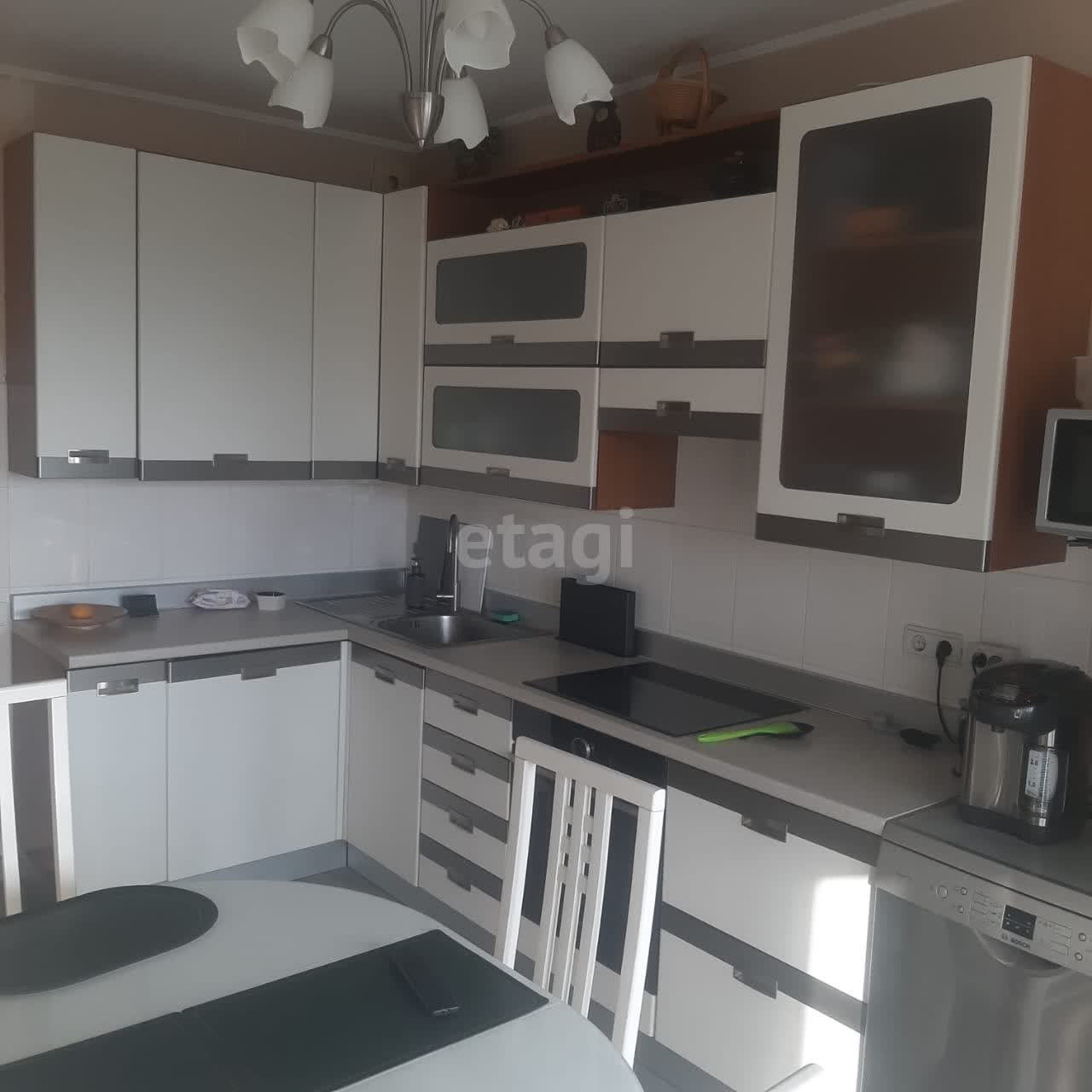 Продажа 3-комнатной квартиры, Южно-Сахалинск, Сахалинская область,  Южно-Сахалинск