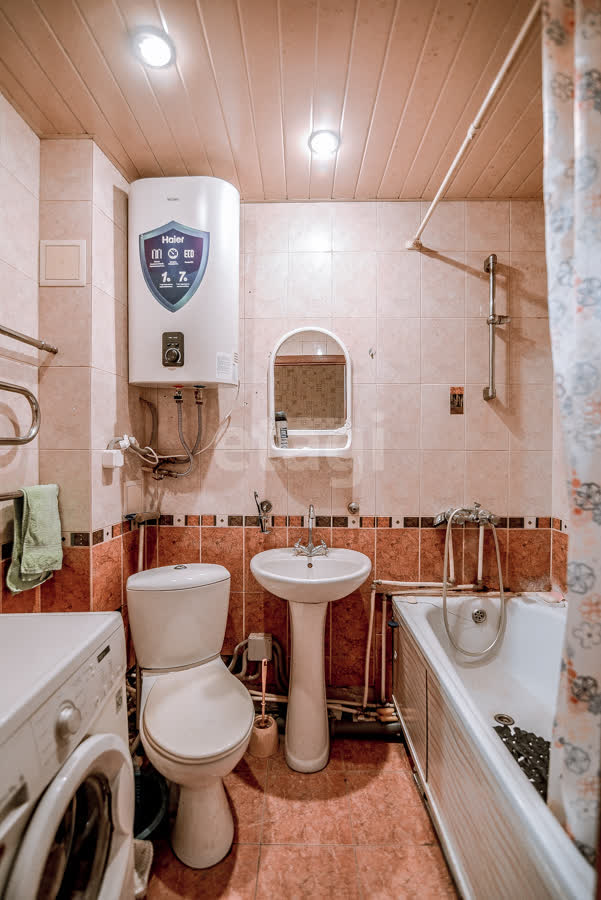 Продажа 2-комнатной квартиры, Южно-Сахалинск, Сахалинская область,  Южно-Сахалинск