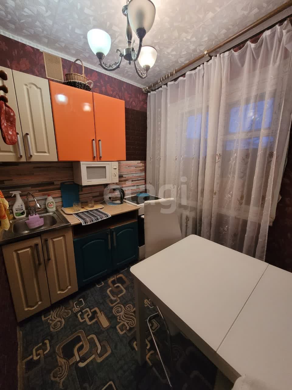 Аренда 4-комнатной квартиры, Нижневартовск, Ханты-Мансийский автономный округ,  Нижневартовск