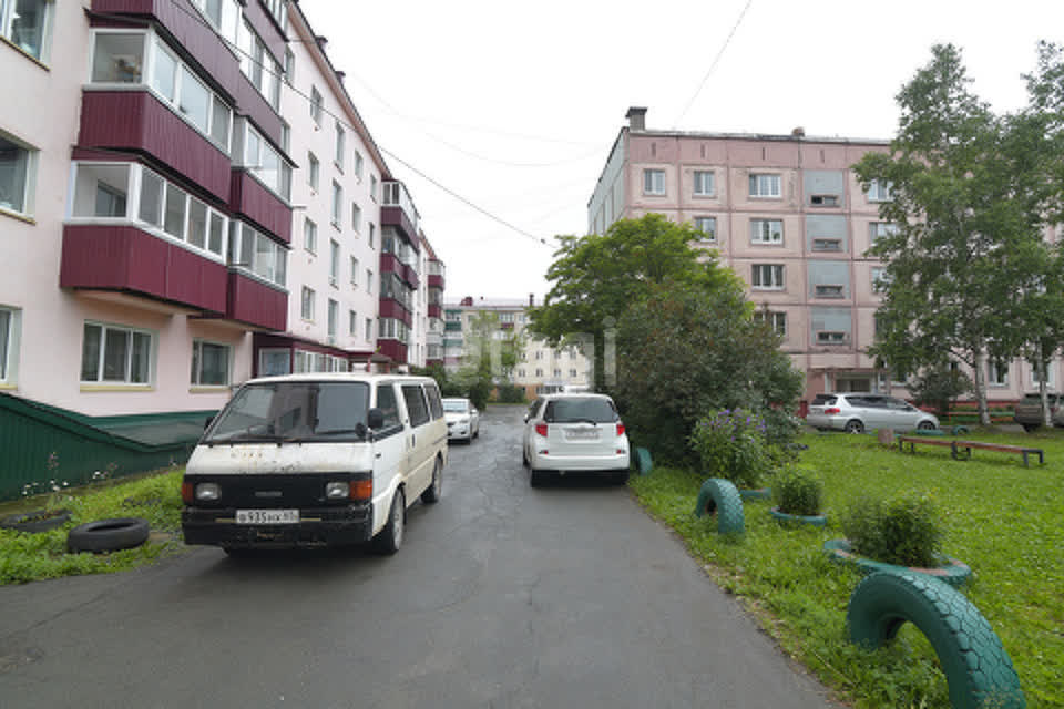 Продажа 2-комнатной квартиры, Южно-Сахалинск, Сахалинская область,  Южно-Сахалинск