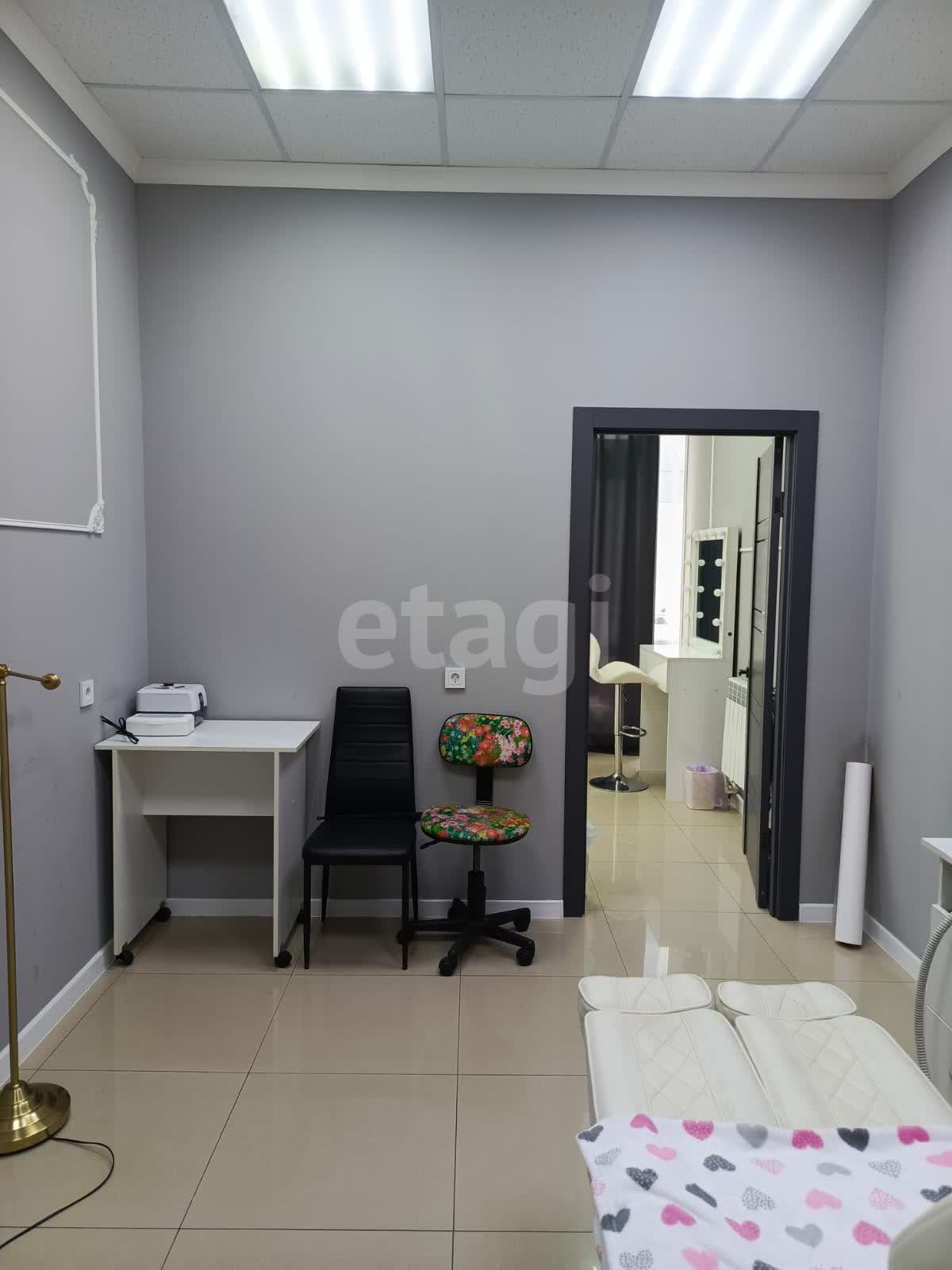 Продажа коммерческой недвижимости, 95м <sup>2</sup>, Южно-Сахалинск, Сахалинская область,  Южно-Сахалинск