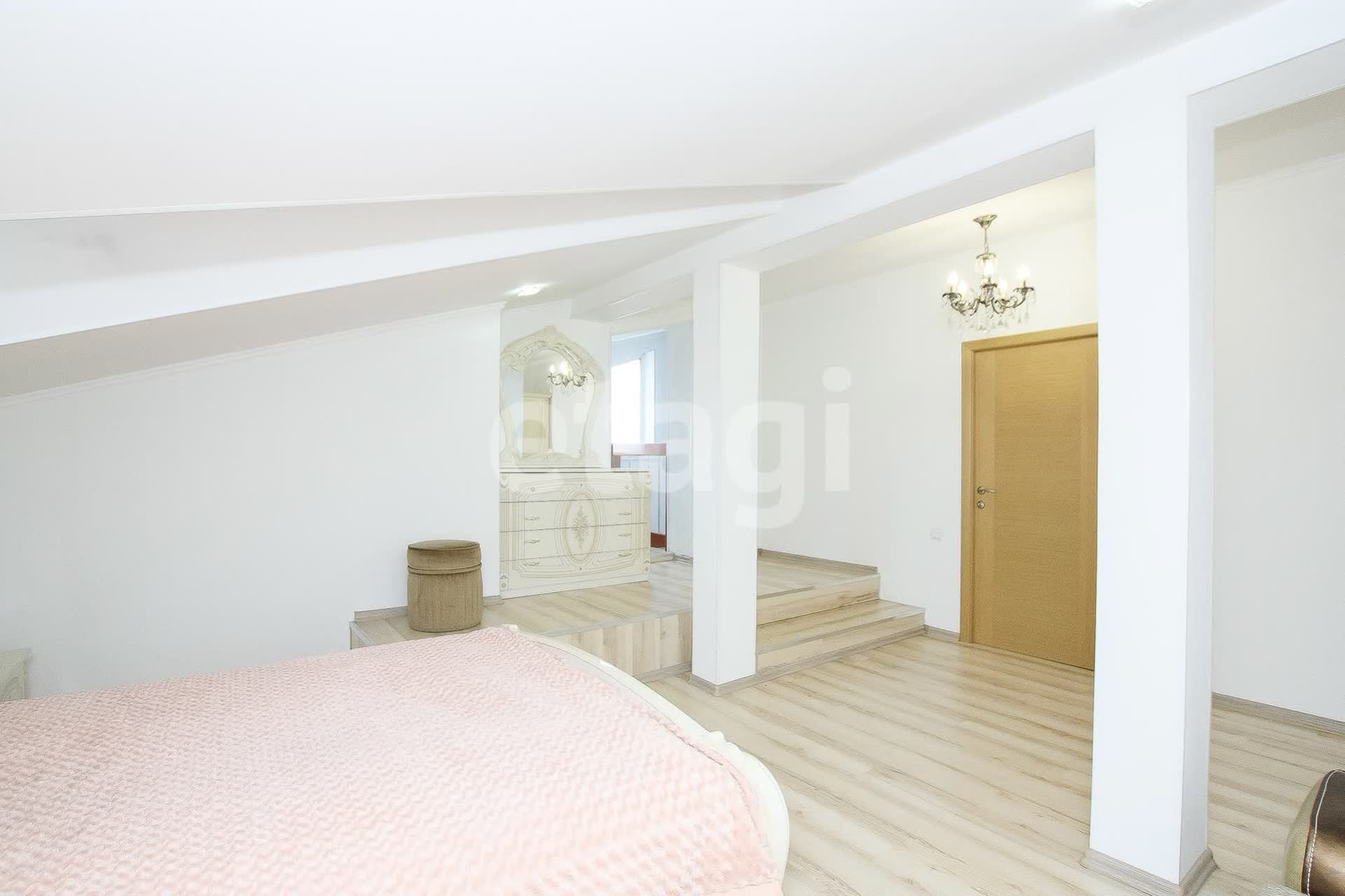 Продажа дома, 247м <sup>2</sup>, 15 сот., Улан-Удэ, Республика Бурятия,  