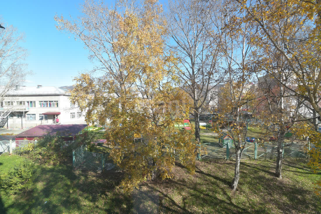 Продажа 4-комнатной квартиры, Южно-Сахалинск, Сахалинская область,  Южно-Сахалинск