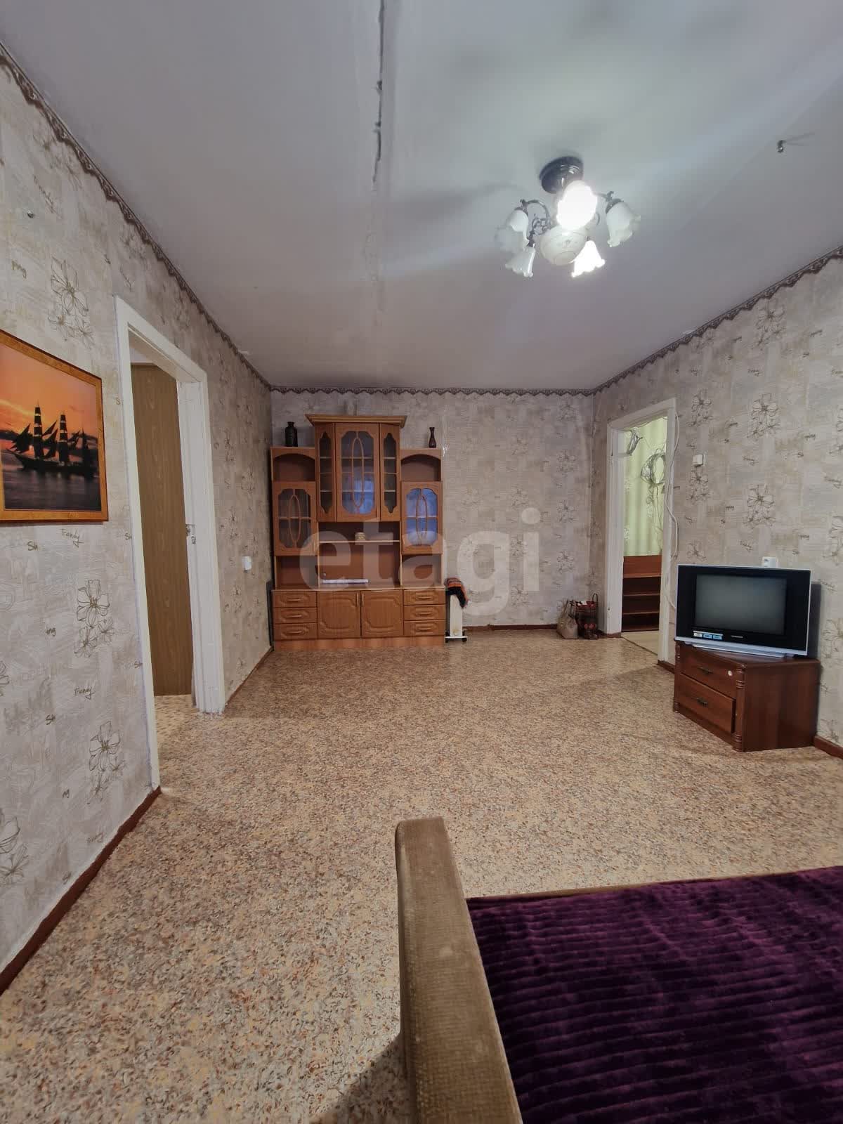 Продажа 4-комнатной квартиры, Южно-Сахалинск, Сахалинская область,  Южно-Сахалинск