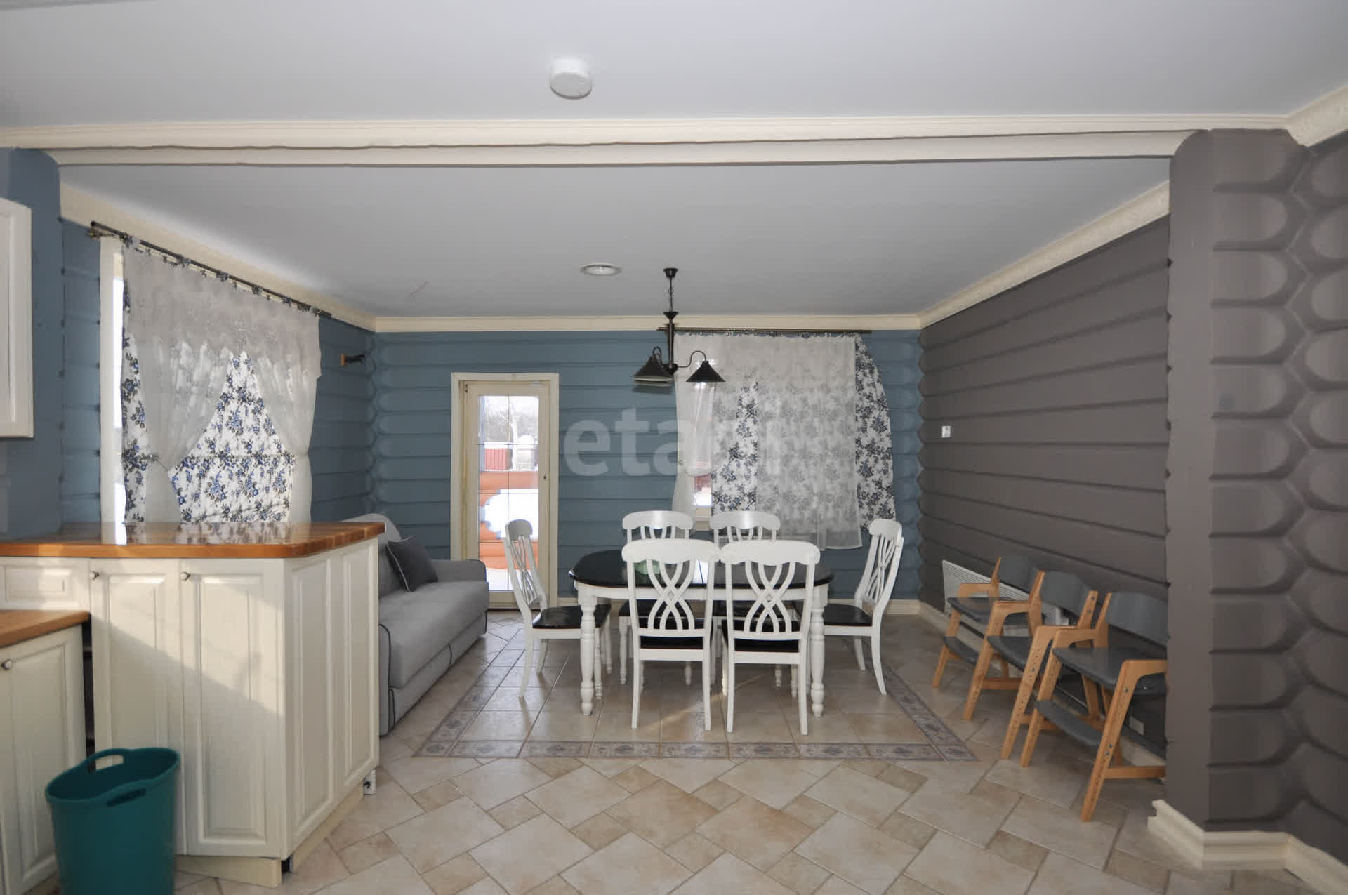 Аренда дома, 400м <sup>2</sup>, Южно-Сахалинск, Сахалинская область,  