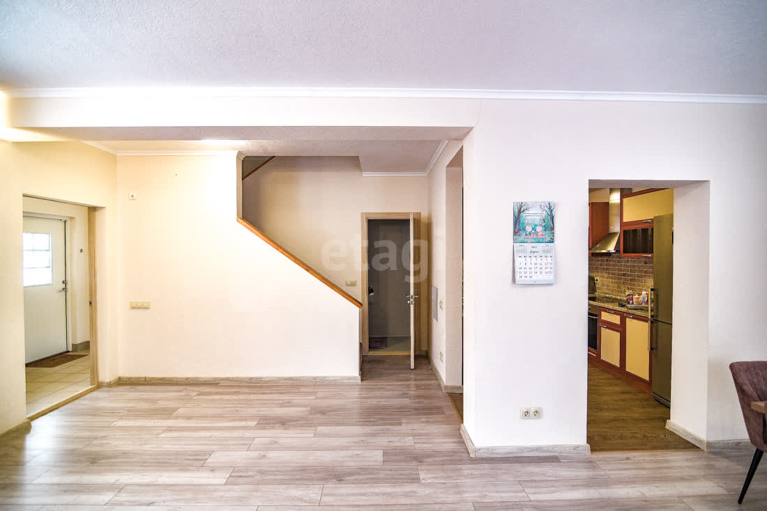 Аренда дома, 150м <sup>2</sup>, Южно-Сахалинск, Сахалинская область,  