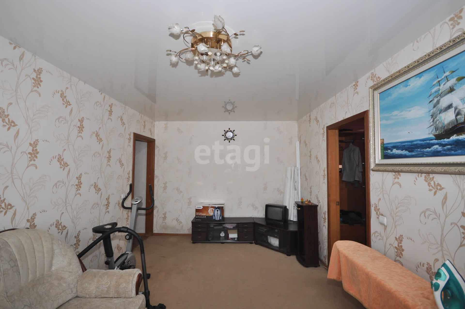 Продажа 4-комнатной квартиры, Южно-Сахалинск, Сахалинская область,  Южно-Сахалинск