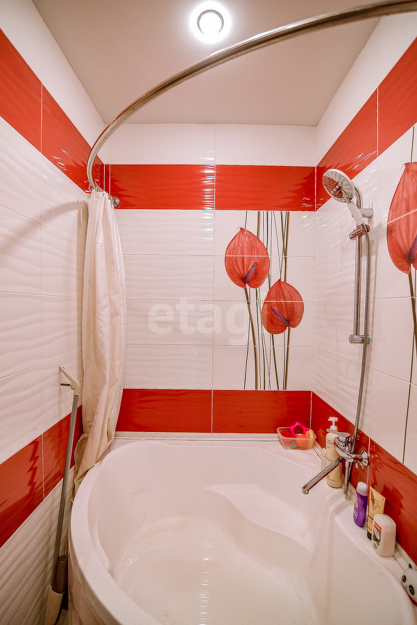 Продажа 2-комнатной квартиры, Южно-Сахалинск, Сахалинская область,  Южно-Сахалинск