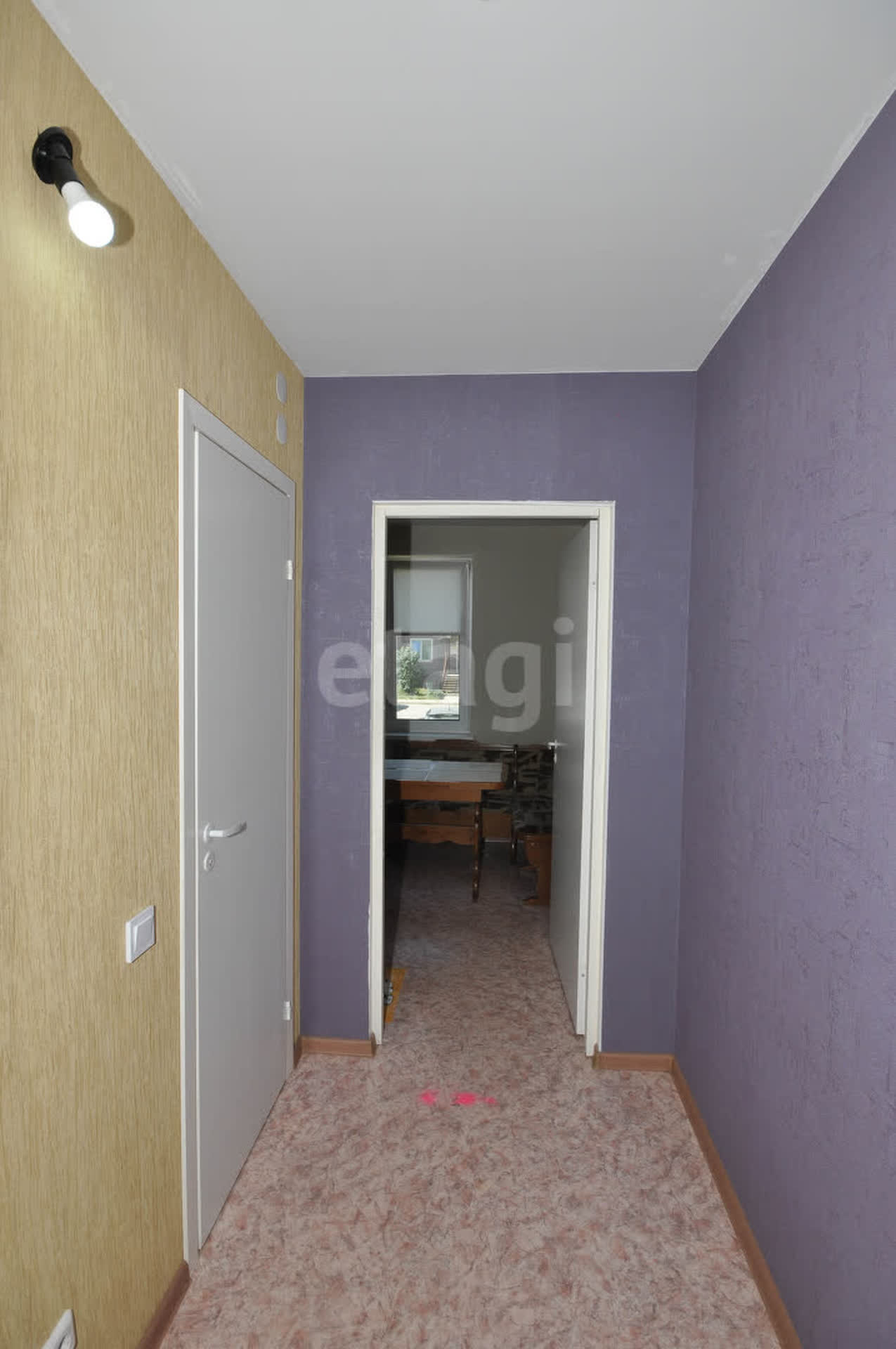 Продажа 2-комнатной квартиры, Южно-Сахалинск, Сахалинская область,  Южно-Сахалинск