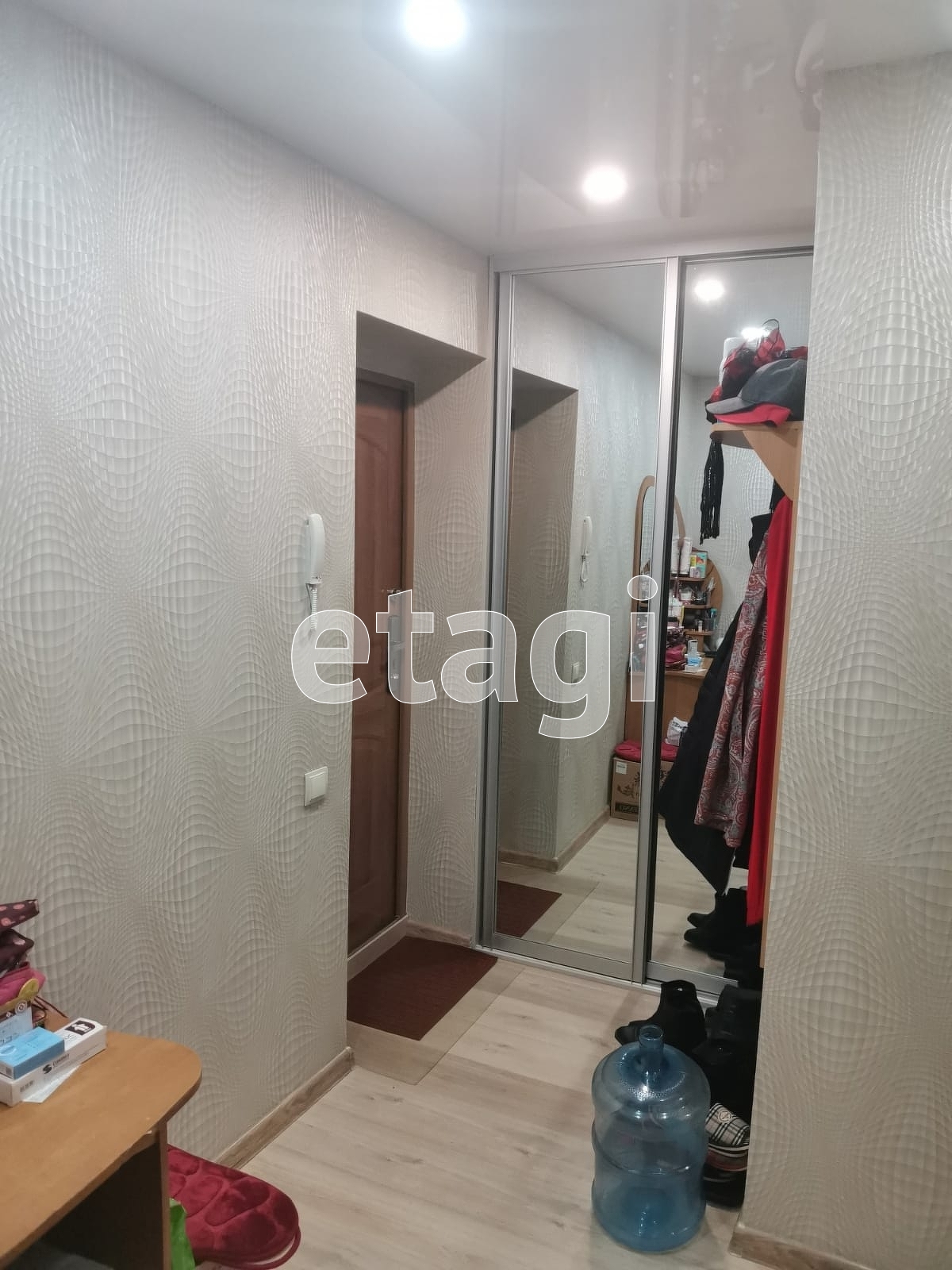 Продажа 2-комнатной квартиры, Южно-Сахалинск, Сахалинская область,  Южно-Сахалинск