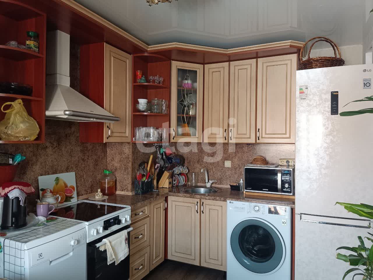 Продажа 3-комнатной квартиры, Улан-Удэ, Республика Бурятия,  Улан-Удэ