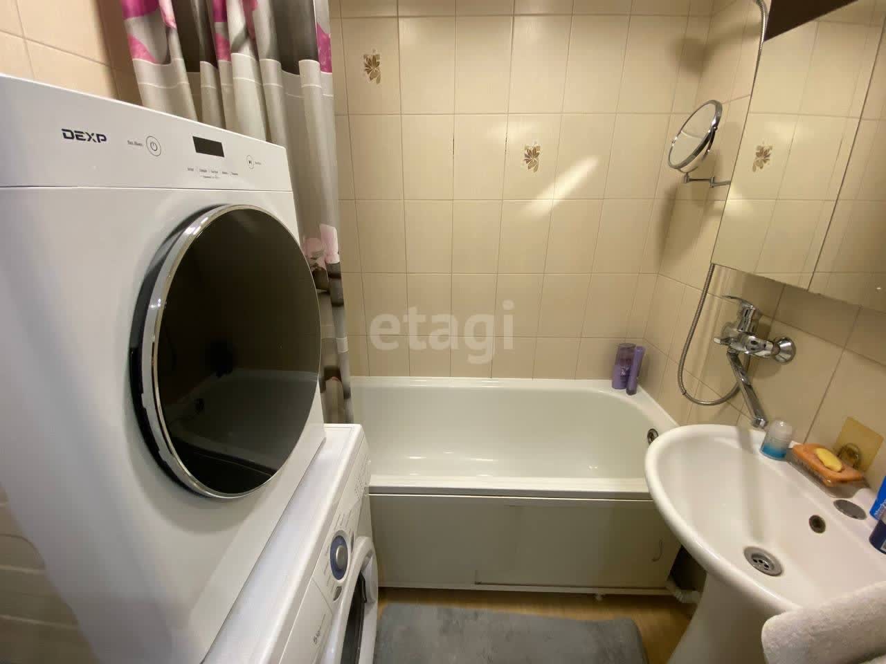 Продажа 2-комнатной квартиры, Южно-Сахалинск, Сахалинская область,  Южно-Сахалинск