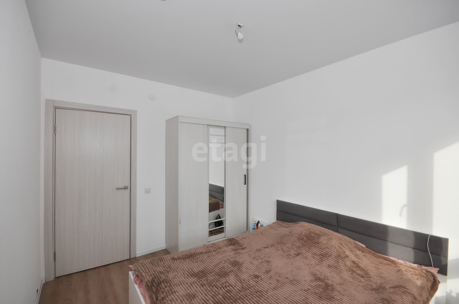 Продажа 2-комнатной квартиры, Южно-Сахалинск, Сахалинская область,  Южно-Сахалинск