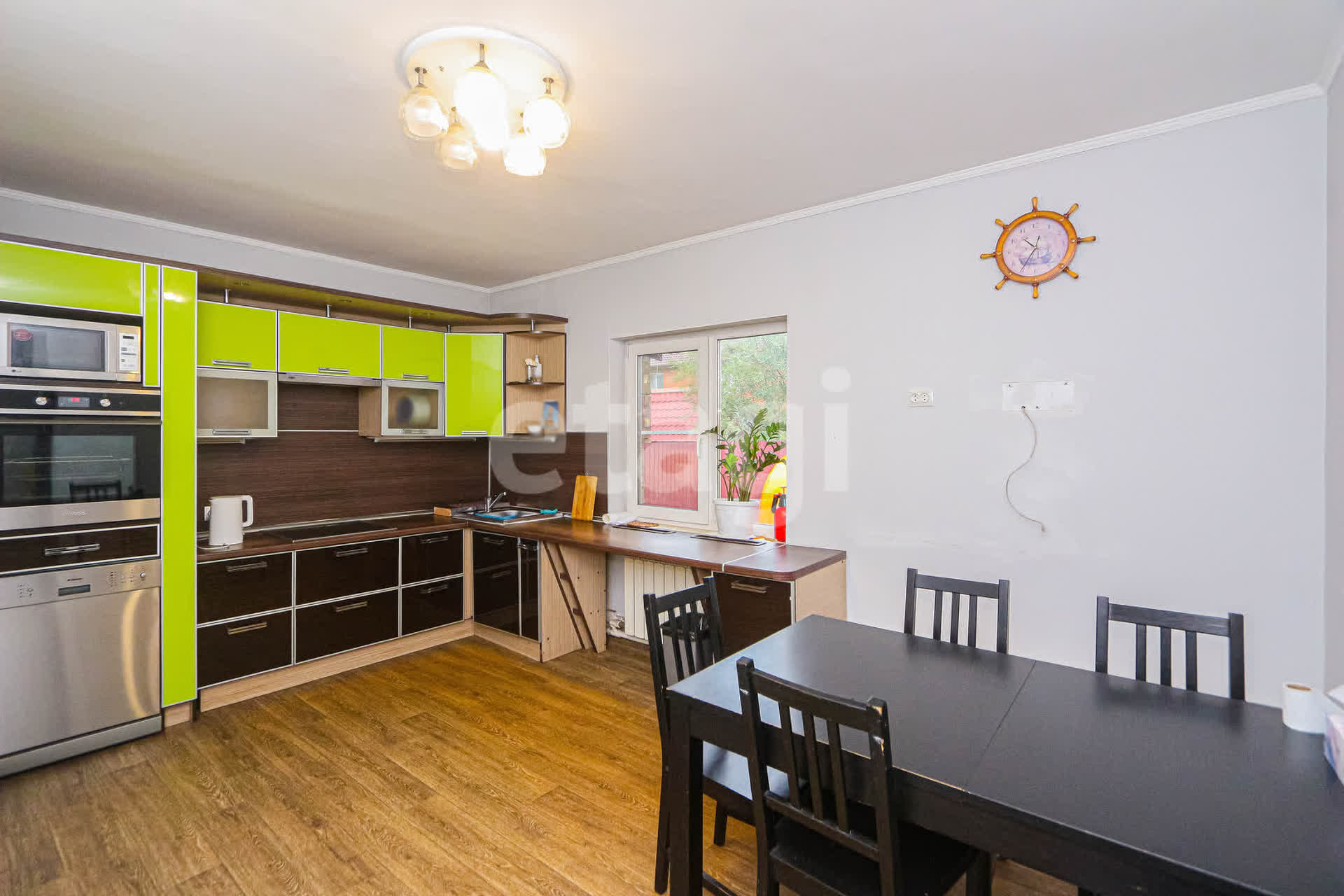 Продажа дома, 140м <sup>2</sup>, 7 сот., Улан-Удэ, Республика Бурятия,  Железнодорожный