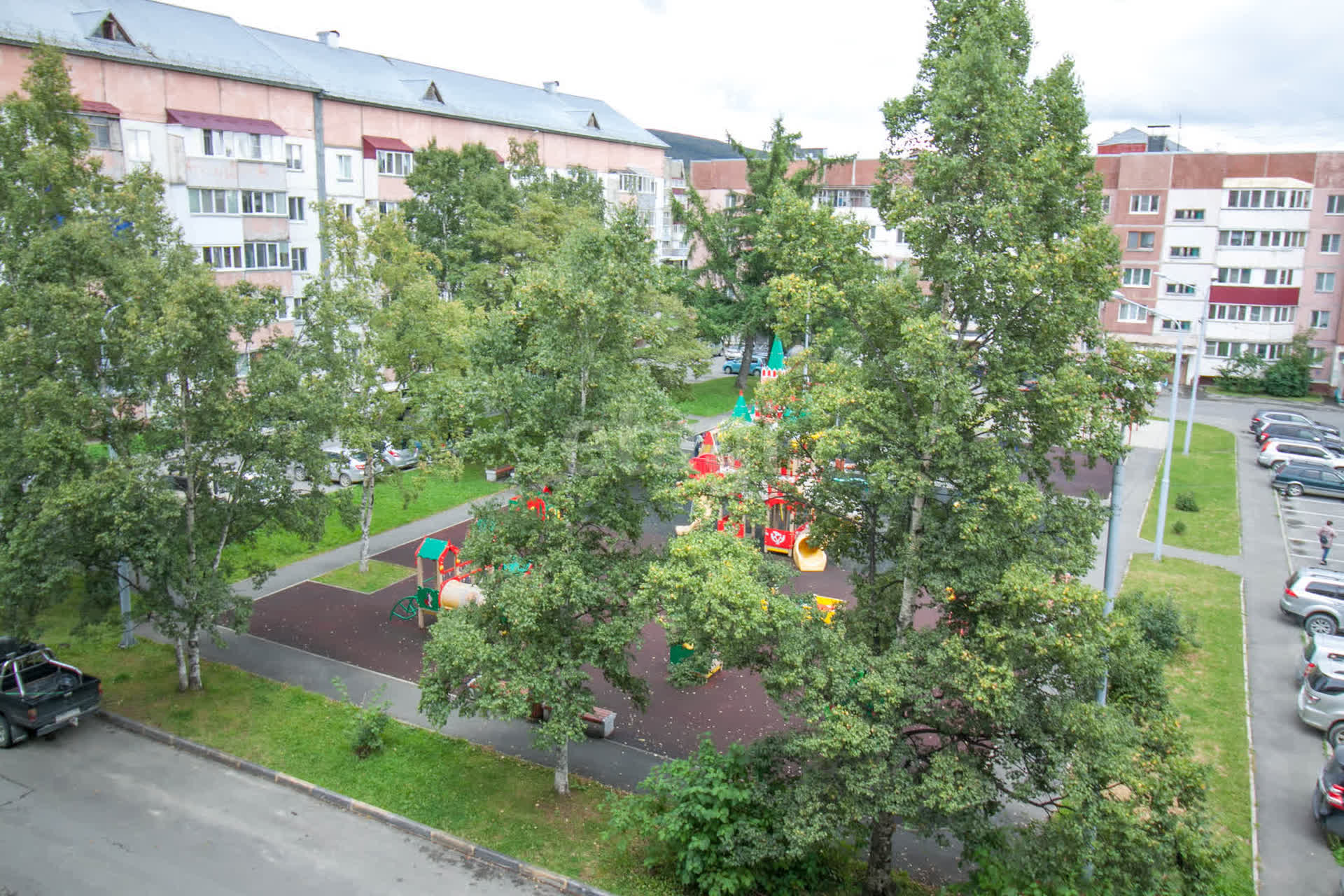 Продажа 4-комнатной квартиры, Южно-Сахалинск, Сахалинская область,  Южно-Сахалинск