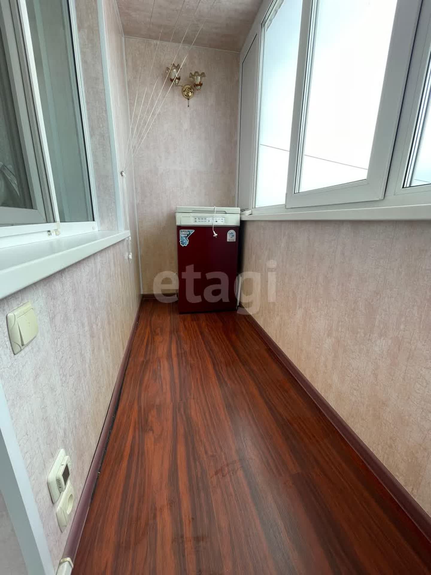 Продажа 2-комнатной квартиры, Южно-Сахалинск, Сахалинская область,  Южно-Сахалинск