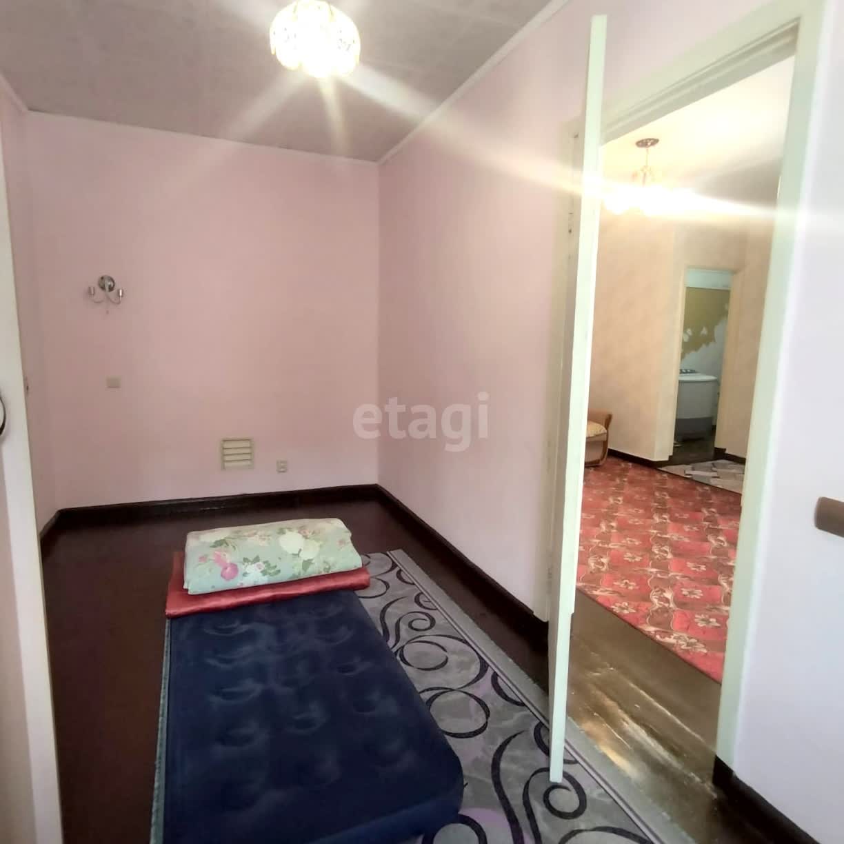 Продажа 2-комнатной квартиры, Южно-Сахалинск, Сахалинская область,  Южно-Сахалинск