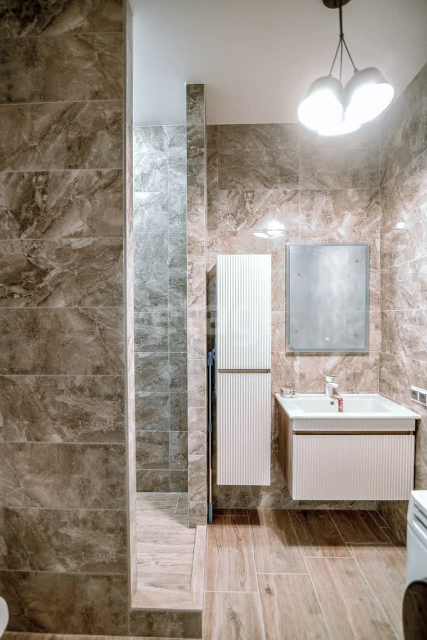 Продажа 2-комнатной квартиры, Южно-Сахалинск, Сахалинская область,  Южно-Сахалинск