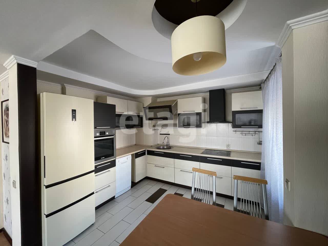 Продажа 4-комнатной квартиры, Улан-Удэ, Республика Бурятия,  Улан-Удэ