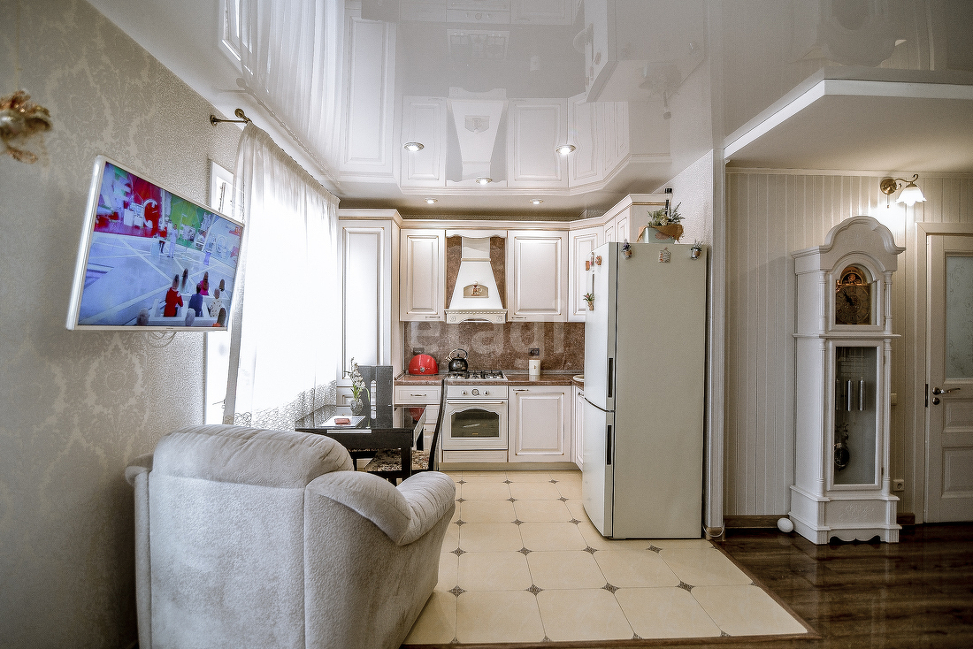 Продажа 2-комнатной квартиры, Южно-Сахалинск, Сахалинская область,  Южно-Сахалинск