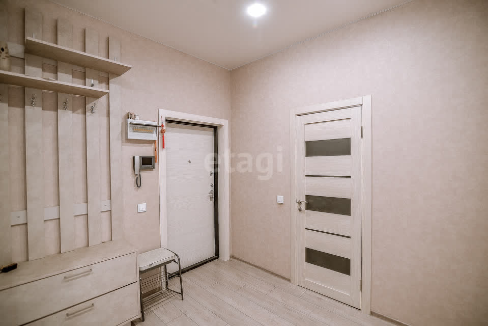 Продажа 2-комнатной квартиры, Южно-Сахалинск, Сахалинская область,  Южно-Сахалинск