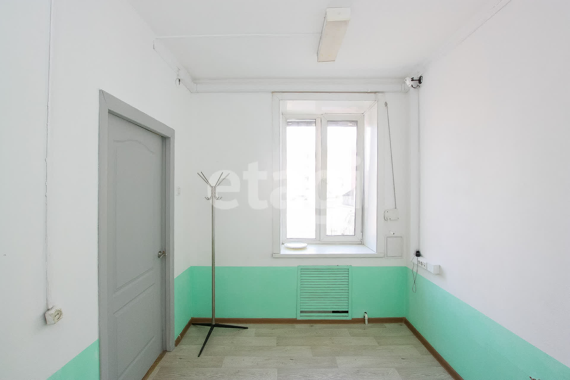 Продажа коммерческой недвижимости, 35м <sup>2</sup>, Улан-Удэ, Бурятия,  Улан-Удэ